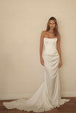 Strapless Ivory Pleated Wedding HZ0307